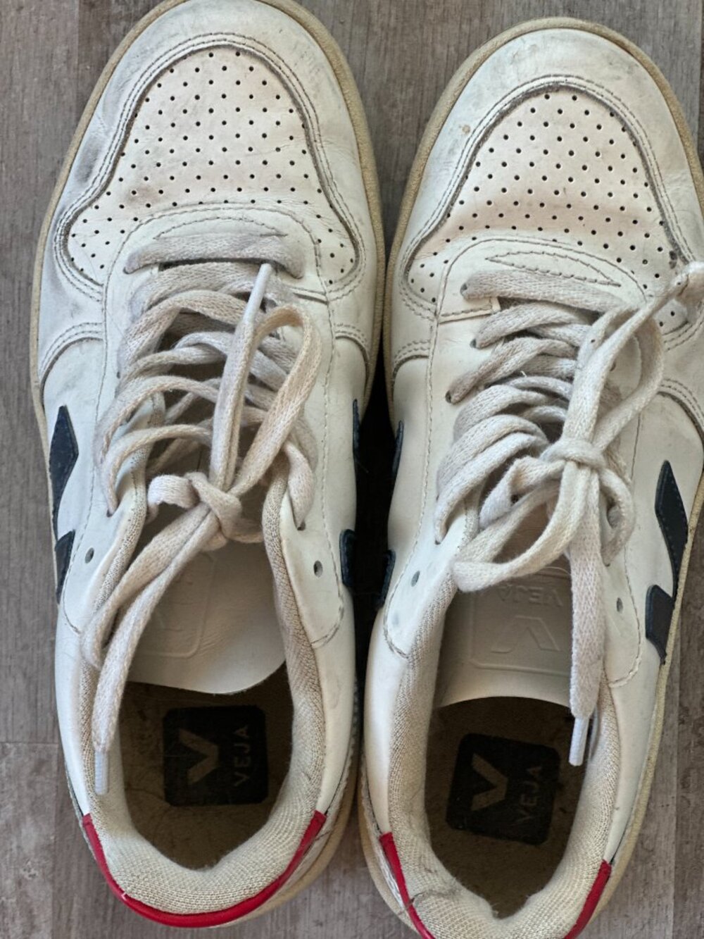 Veja Leather Sneakers, Women's size 6 (37)